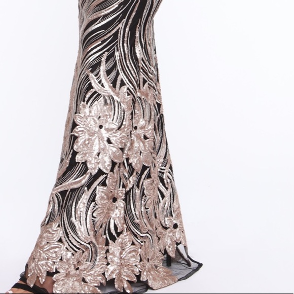 🆕Gold silver black strapless sequin gown flower - Picture 4 of 7